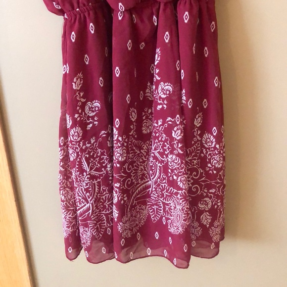 Dress - Picture 3 of 3